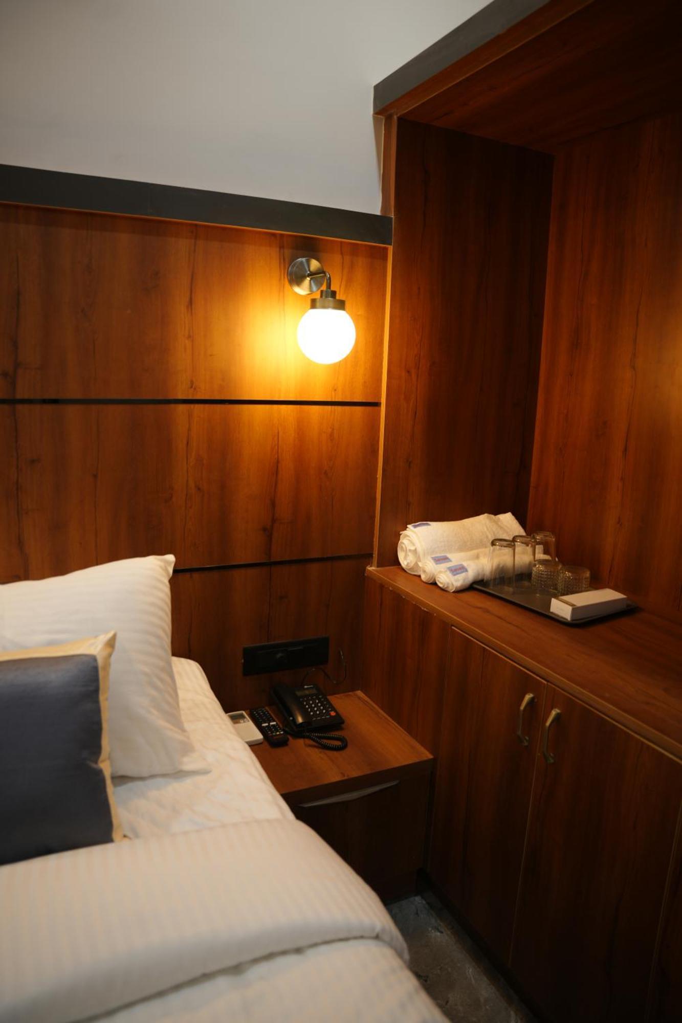 Sarvam Residency Hotel Sagar  Exterior photo