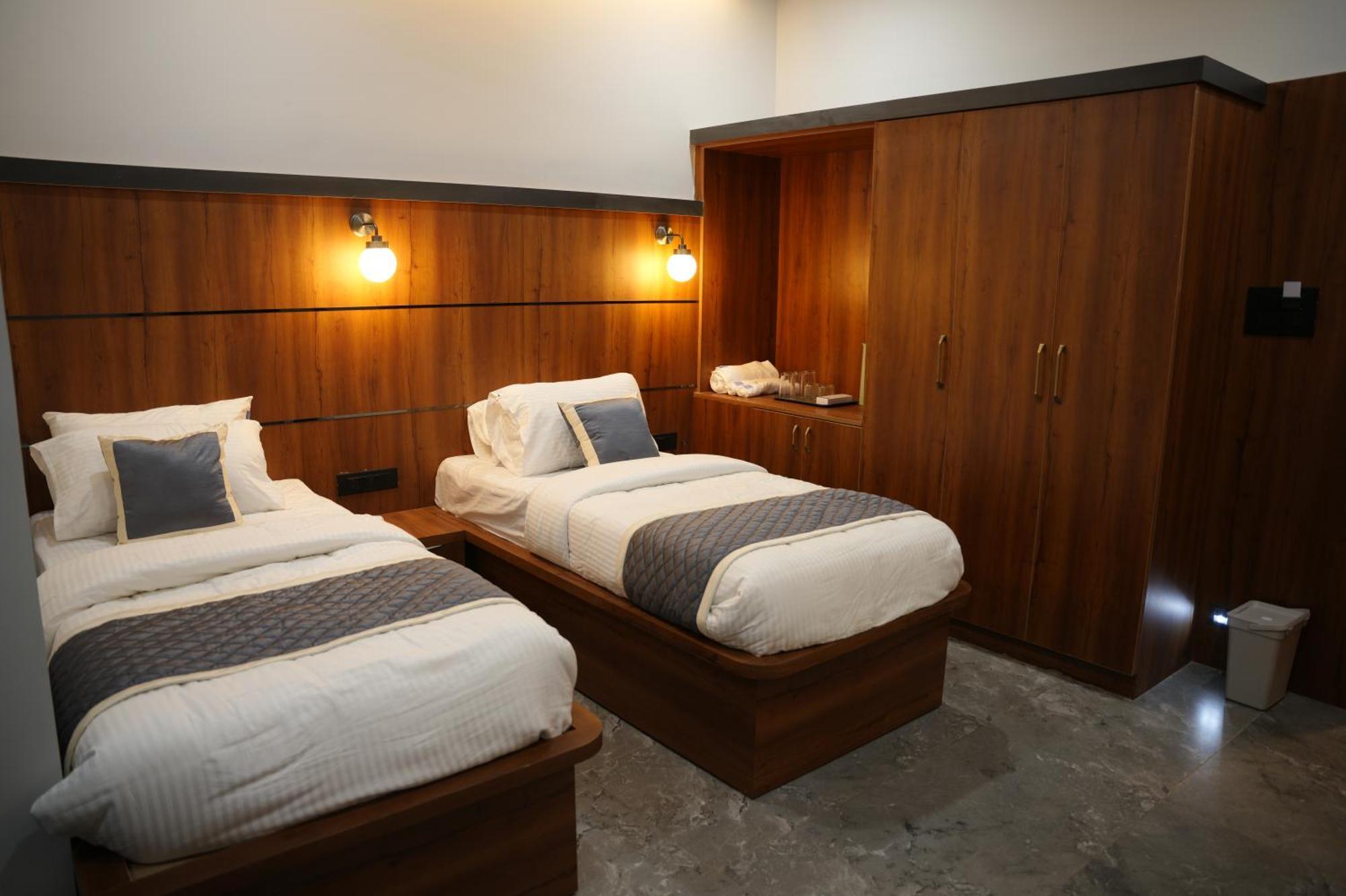 Sarvam Residency Hotel Sagar  Exterior photo
